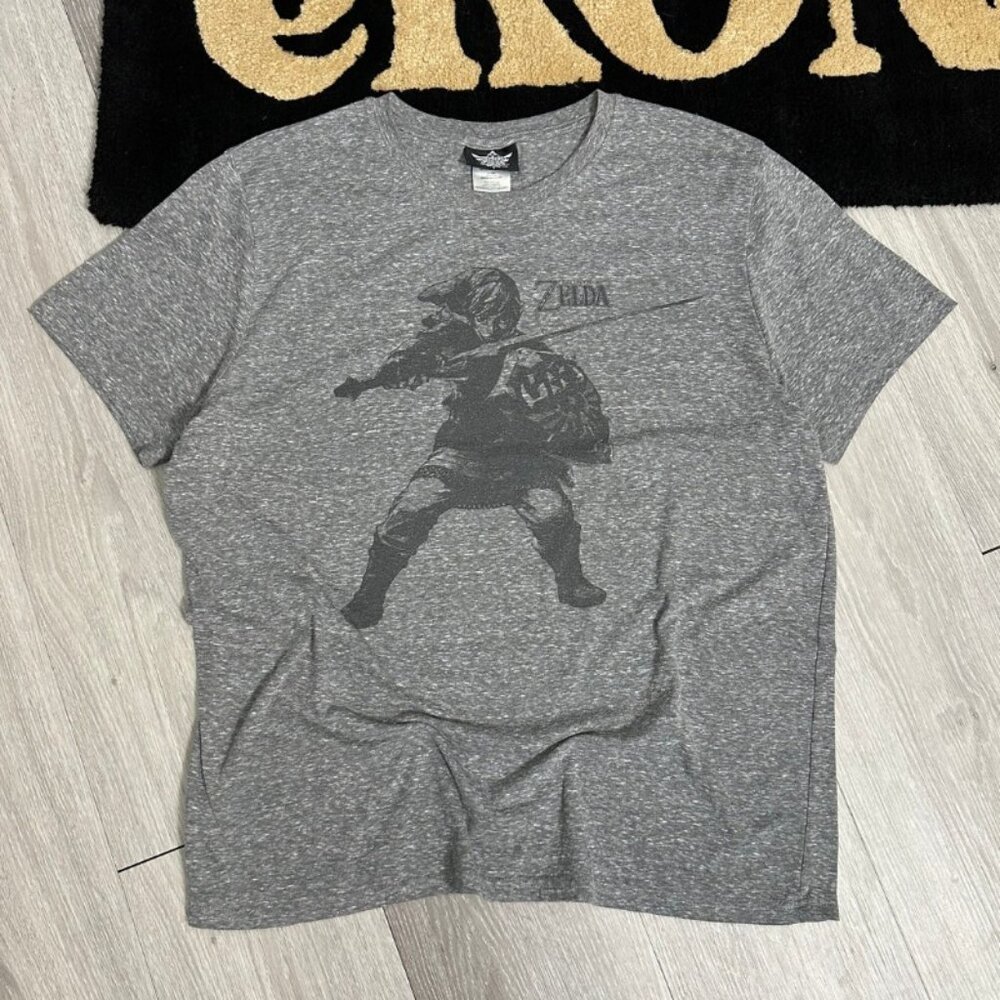 2016 Nintendo Legend of Zelda The Skyward Sword Men's Gray T-Shirt - Size Large